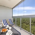 Onyx Seaview By Rent Like *