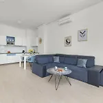 Onyx Seaview By Rent Like * مينززدرويه