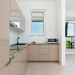 Onyx Seaview By Rent Like