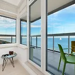 Onyx Seaview By Rent Like شقة *