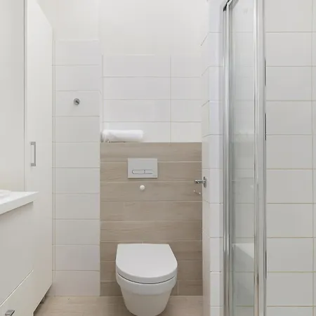 Onyx Seaview By Rent Like