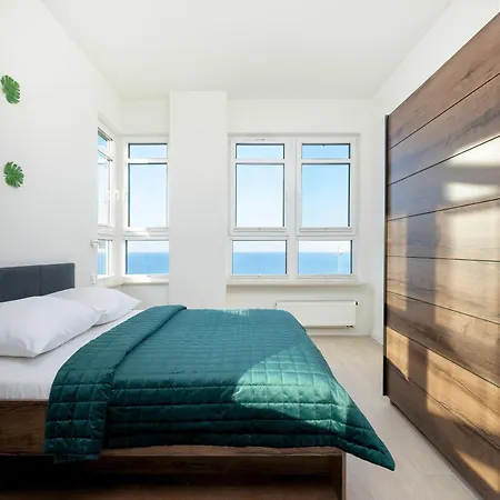 Onyx Seaview By Rent Like