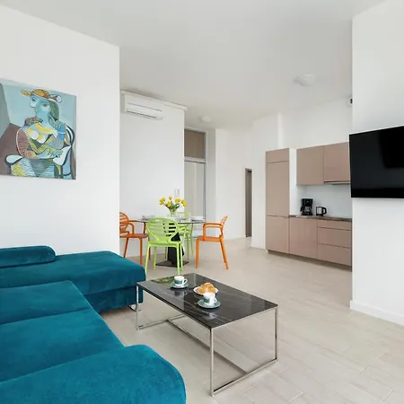 Onyx Seaview By Rent Like